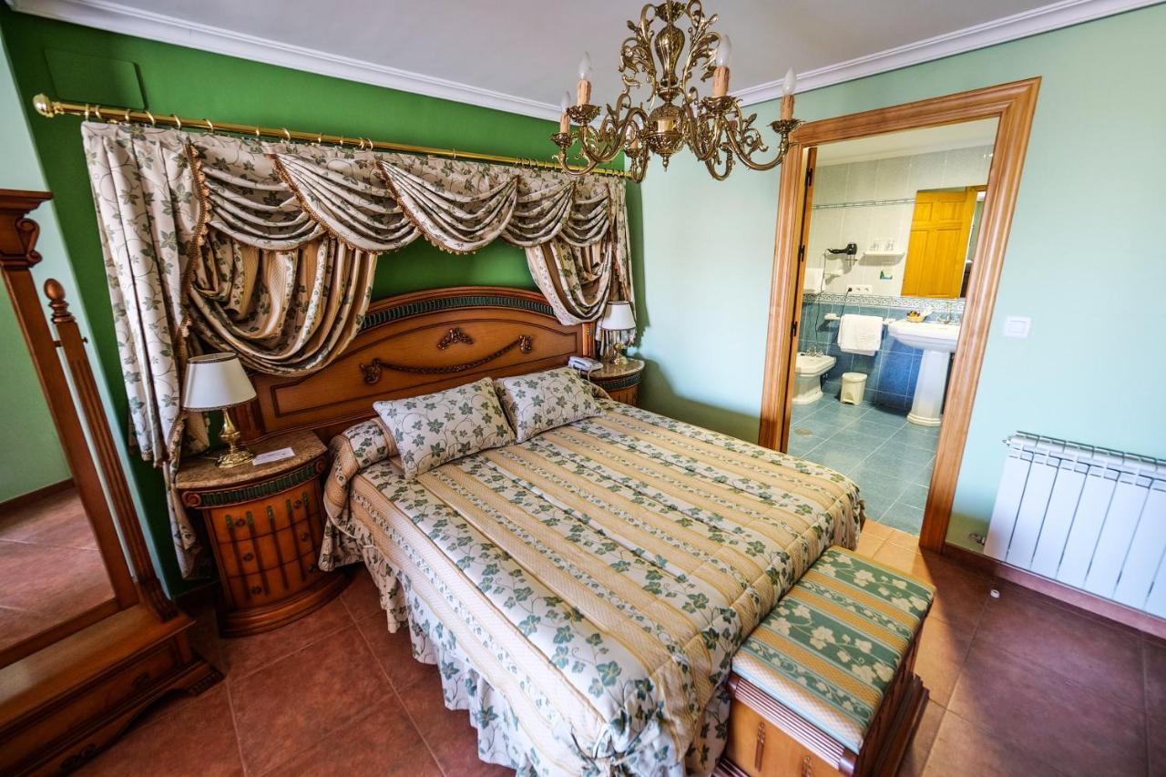 Hotel Flor De La Mancha La Roda Exterior photo